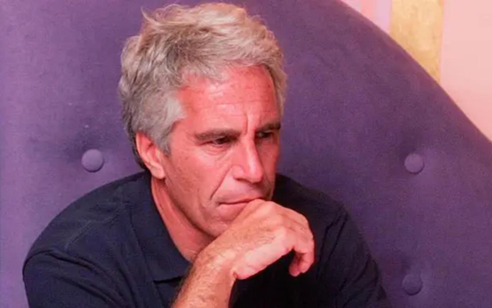 "تأثير الدومينو" يضرب الأوساط الأكاديمية الأمريكية: استقالات على خلفية فضيحة إبستين