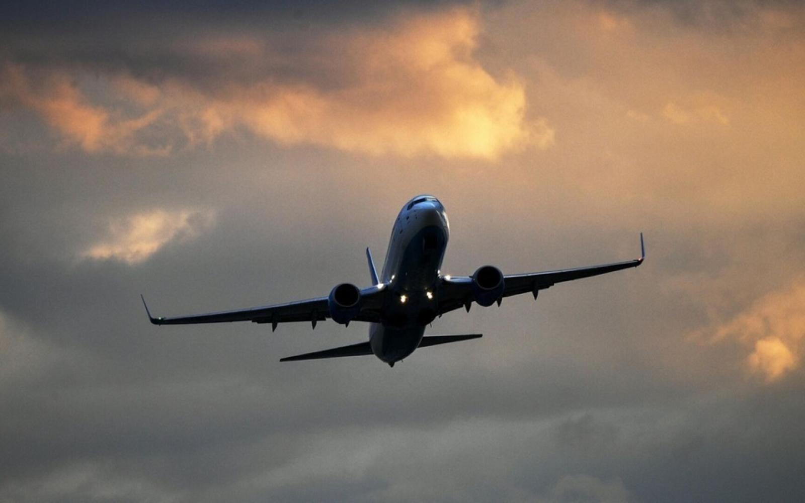 "KLM" الهولندية تعلق رحلاتها إلى تل أبيب: قرار اقتصادي وسط توترات إقليمية متصاعدة