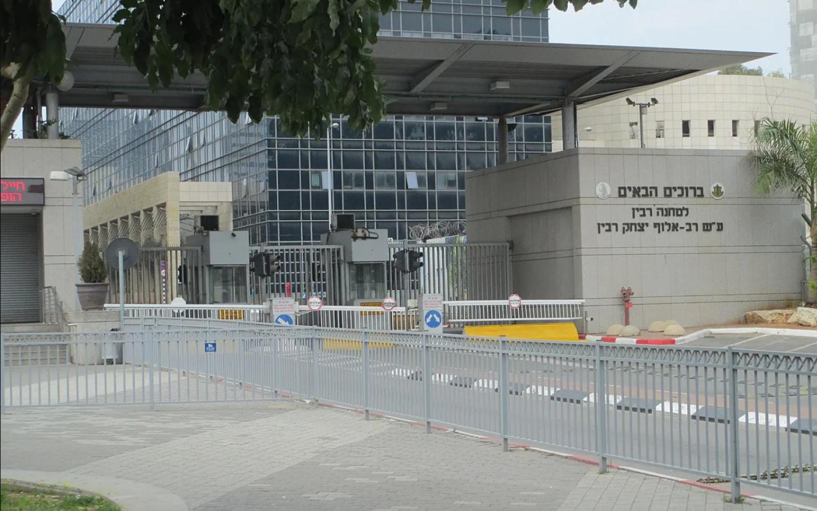 إسرائيل تمنع طلبات الطعام في "الكرياه": "مؤشر البيتزا" يكشف استعدادات لهجوم إيراني محتمل