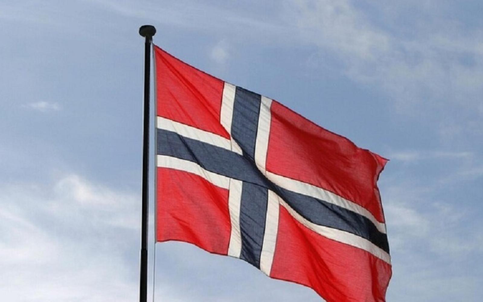 طلاب جامعة أوسلو يُعطّلون خطاب رئيسة البنك المركزي النرويجي تضامناً مع فلسطين