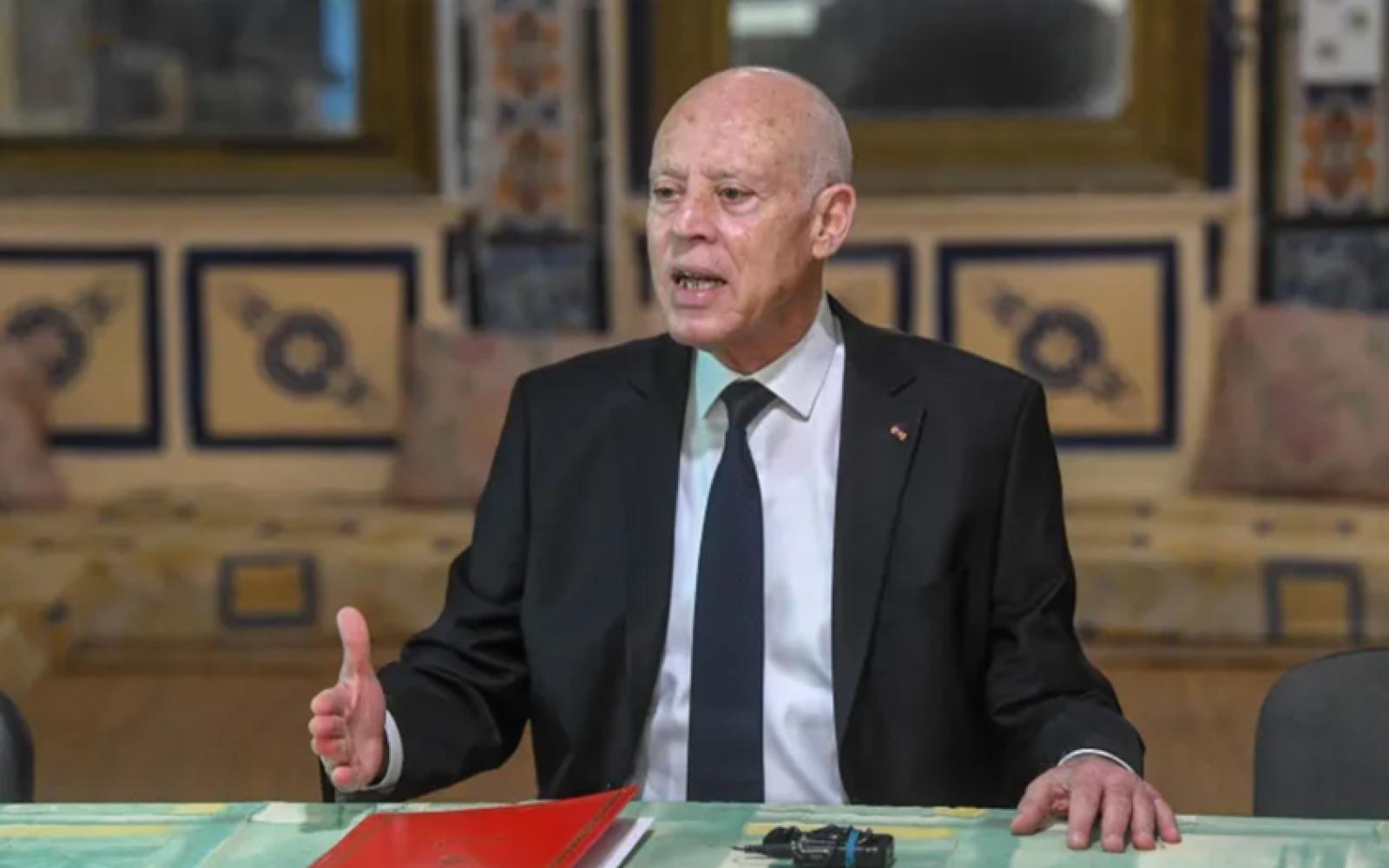 الرئيس التونسي يؤكد على تفعيل عقوبة الإعدام في جرائم معينة ويثير جدلاً واسعاً