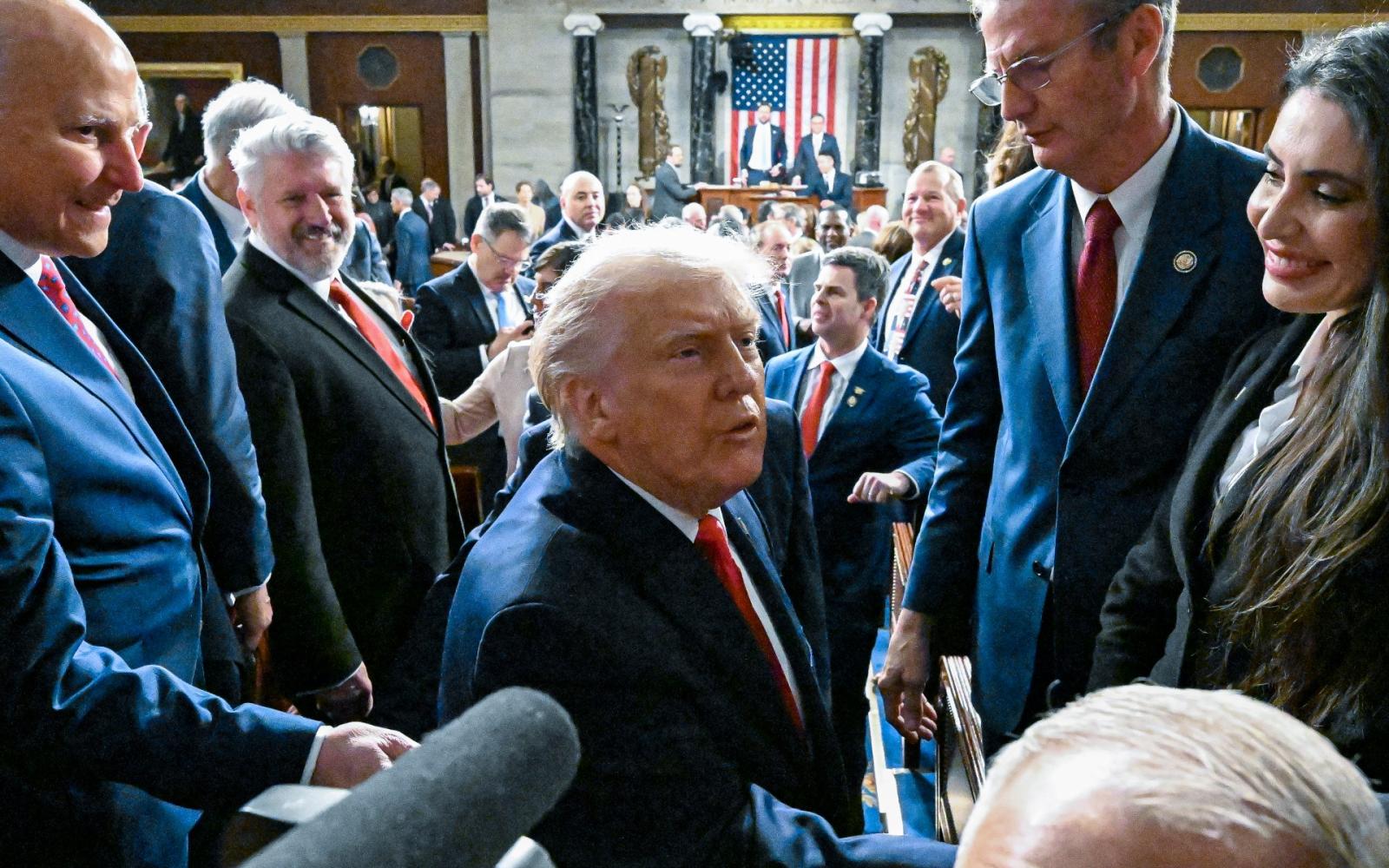 قاضٍ أمريكي يبطل سياسة ترحيل المهاجرين إلى دول ثالثة: انتكاسة لإدارة ترامب