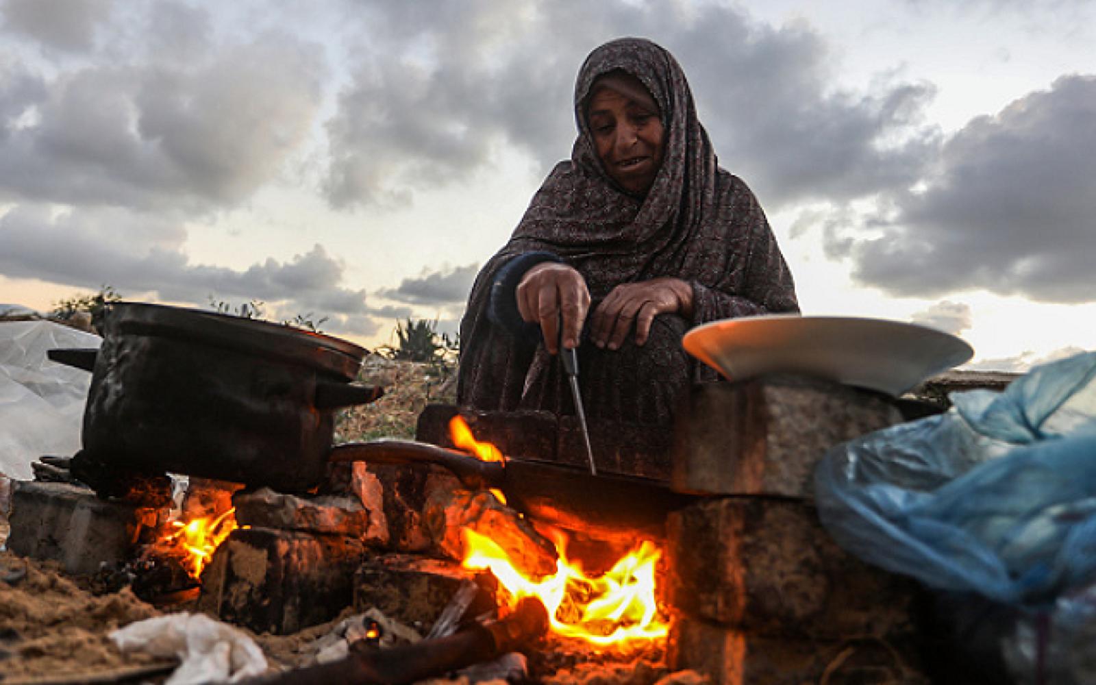 تصعيد عسكري إسرائيلي في غزة يفاقم الأزمة الإنسانية ويهدد حياة المدنيين