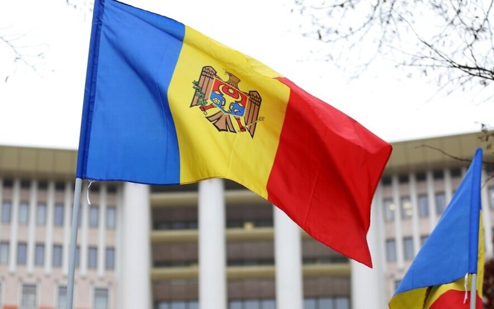 وزير الدفاع المولدوفي يتحدى البرلمان ويرفض الاستقالة بعد مطالبة بإقالته على خلفية مقتل جنديين