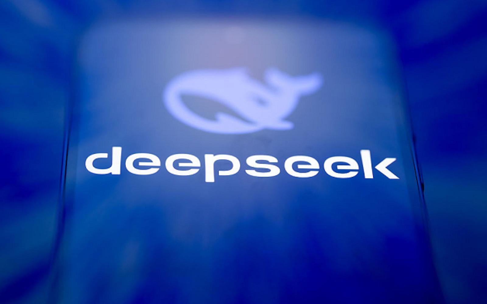 "ديب سيك" الصينية تحجب نموذجها الجديد عن شركات الرقائق الأمريكية: تحول استراتيجي في قطاع الذكاء الاصطناعي