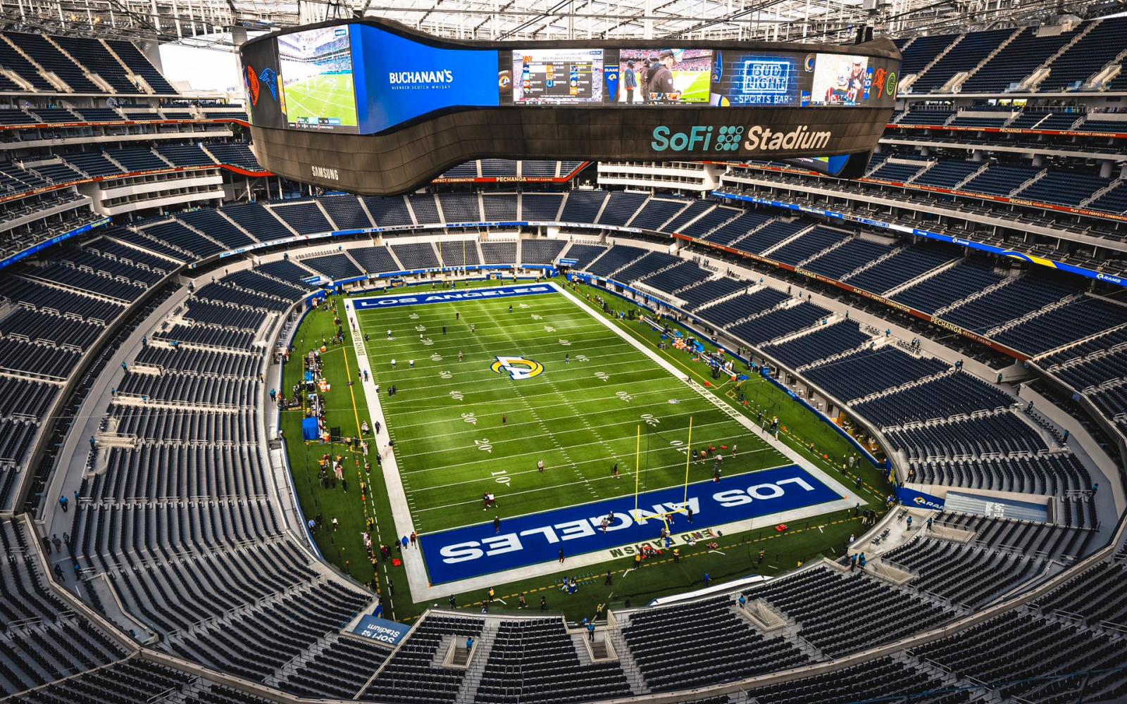 أغرب الملاعب في كأس العالم 2026: من المقابر إلى الإسطبلات السرية!