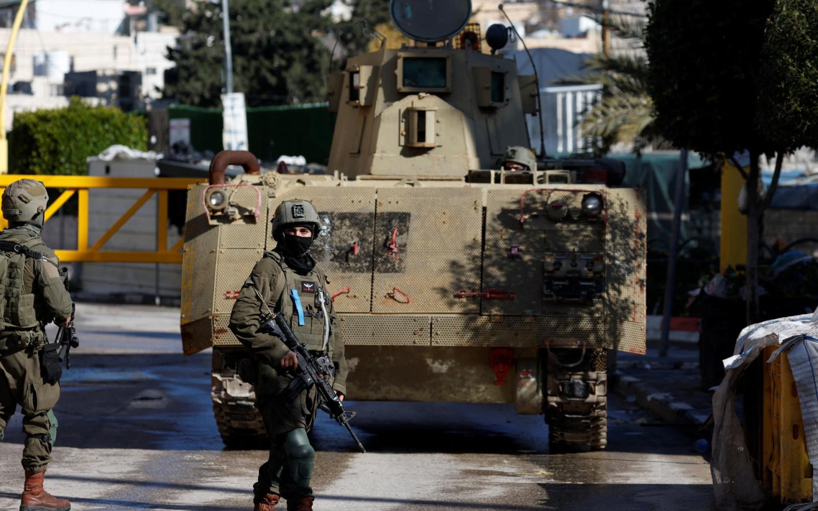 جيش الاحتلال يعترف بعجز قاتل في صفوفه يقدر بـ 12 ألف جندي وسط معارك مستمرة