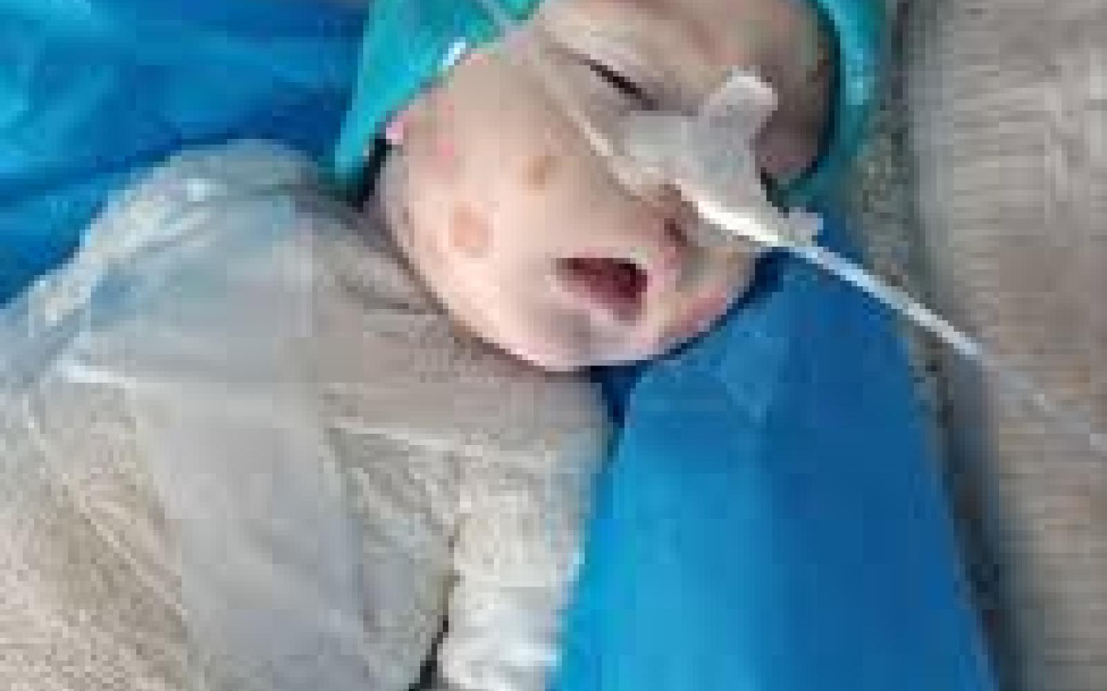 وفاة الطفل جلال القطش نتيجة تأخر سفرها للعلاج بالخارج