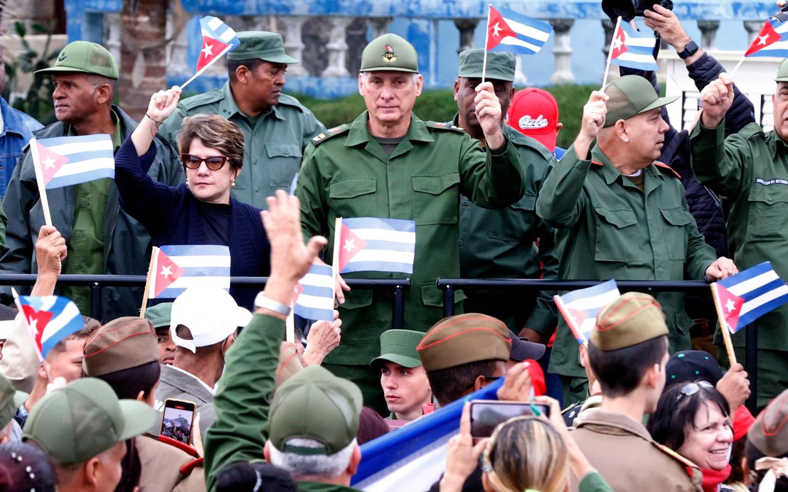 ترامب يصف كوبا بـ"الدولة الفاشلة" ويستبعد التدخل العسكري لتغيير النظام