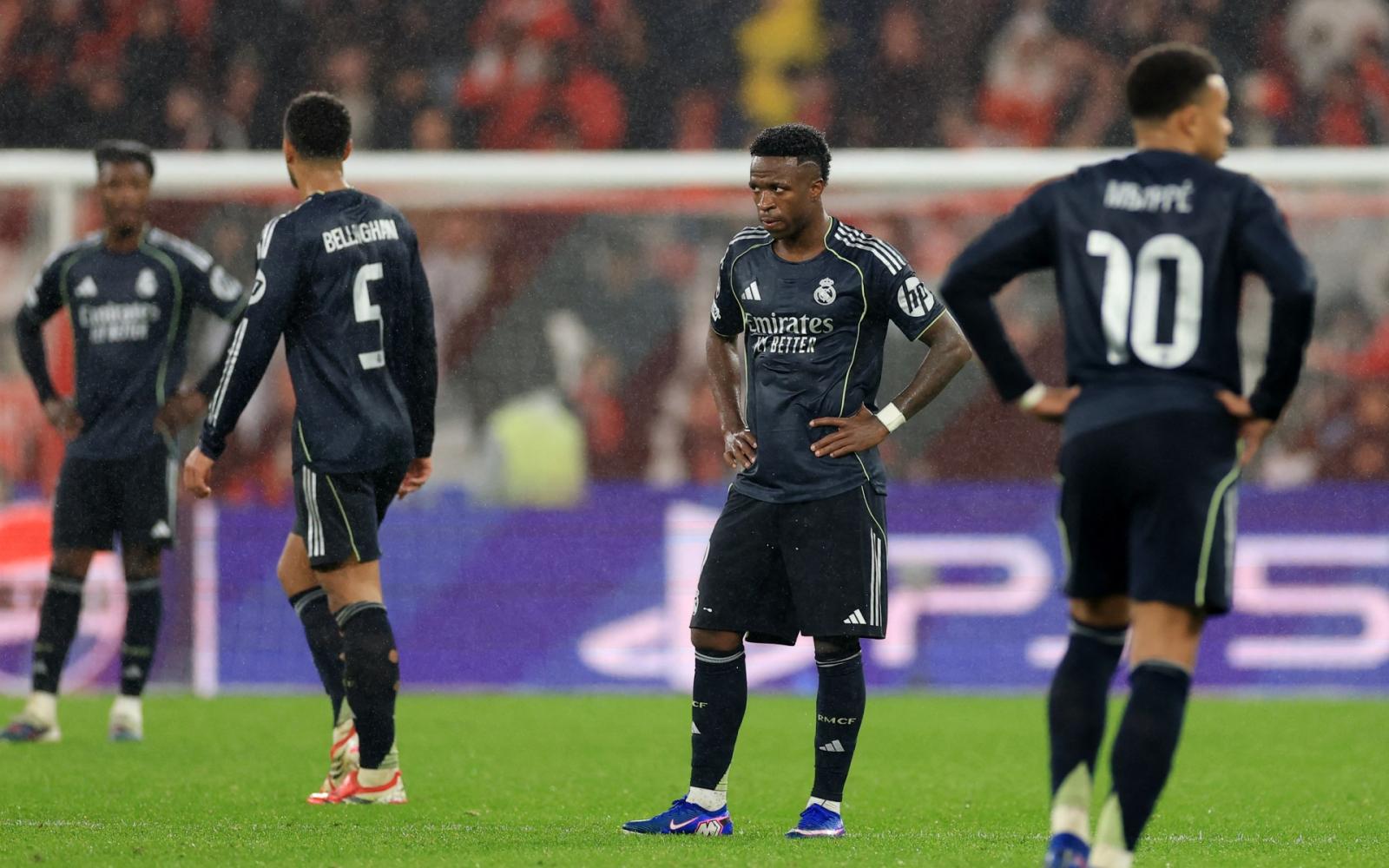 ريال مدريد يستعد لـ"ثورة" في الصيف بـ6 صفقات جديدة لإعادة تشكيل الفريق بعد موسم مخيب