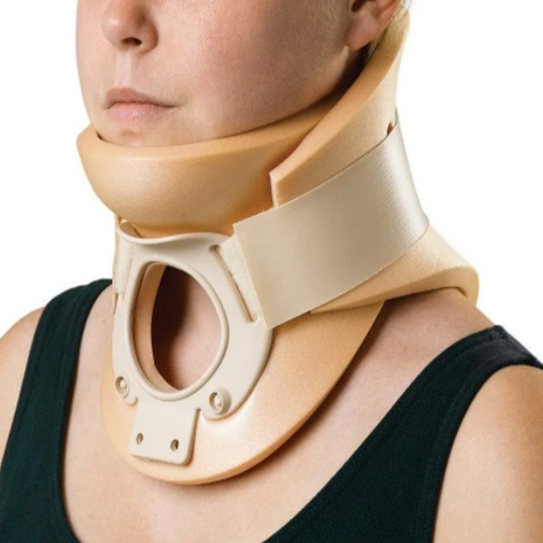 Fosta F9085 Neck Collar Support (Medium, 8.3cm Height)