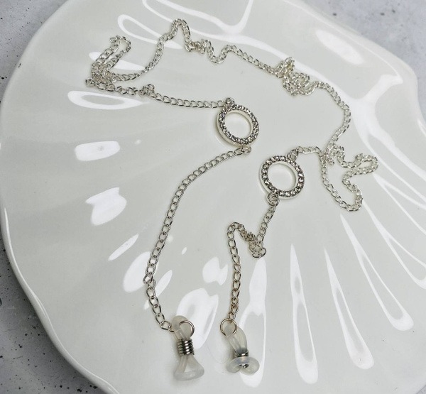 Women's Metal Eyeglass Chain with Stone Circle Charm - Silver