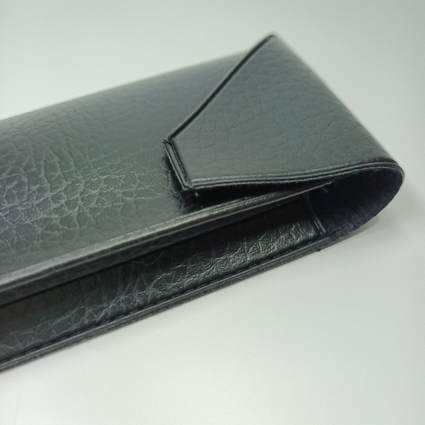 New Look Eyeglass Case: Protective &amp; Stylish