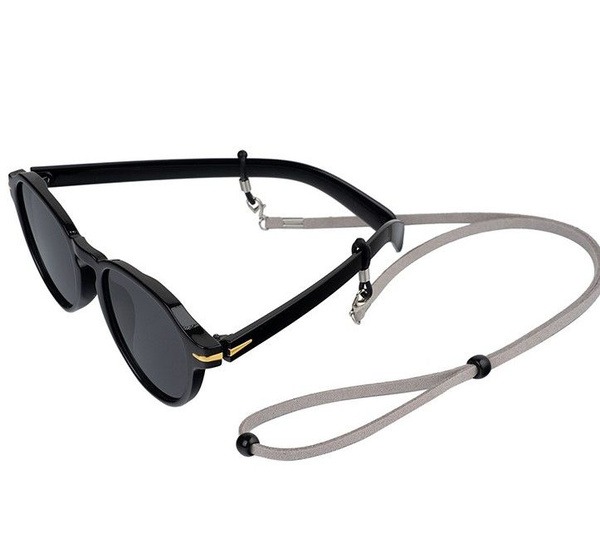 Stylish Eyeglass Retainer Chain: Gray &amp; White