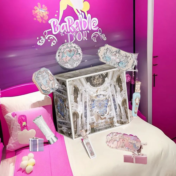 Barbie Gift Set: Soft, Light Pink Flower Box