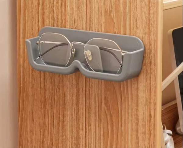 Wall-Mounted Eyeglass Holder &amp; Organizer