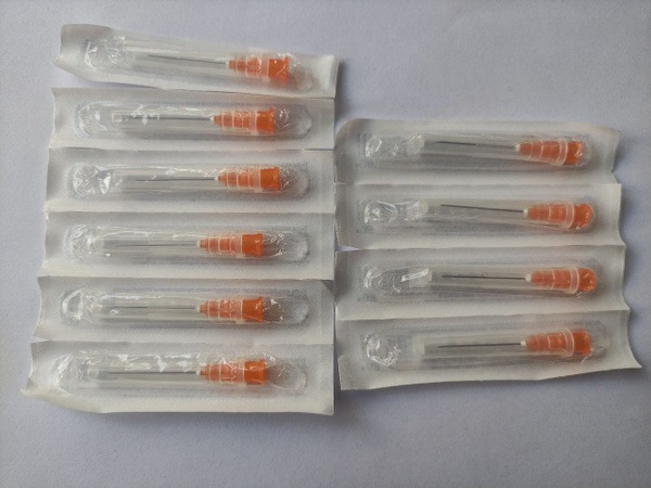 Sterile 25G x 1" (0.5 x 25mm) Injection Needles (10 Pack)