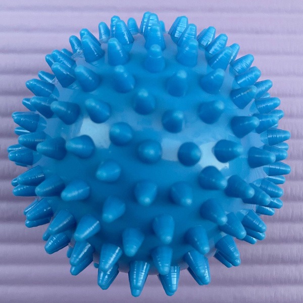 7.5cm Blue Spiky Massage Ball for Pilates &amp; Muscle Relief