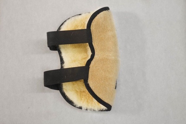 Sheepskin Knee Support