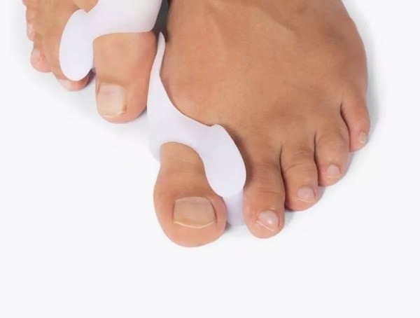 Bunion Corrector Separator: Toe Straightener &amp; Fixator