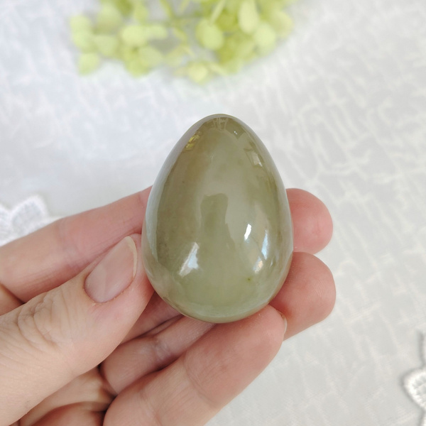 Natural Nephrite Jade Egg