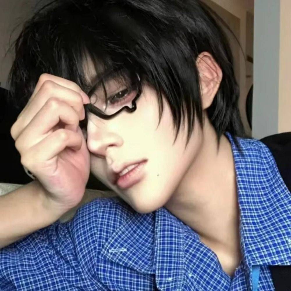 Nuotong Y2K Anime-Style Computer Glasses for Adults - Lightweight Polycarbonate Frames (Black) #9