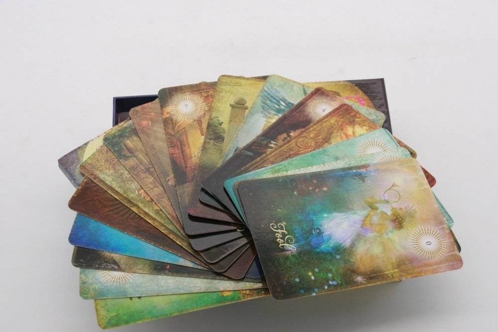 The Good Tarot: A 78-Card Deck and Guidebook фото книги 2