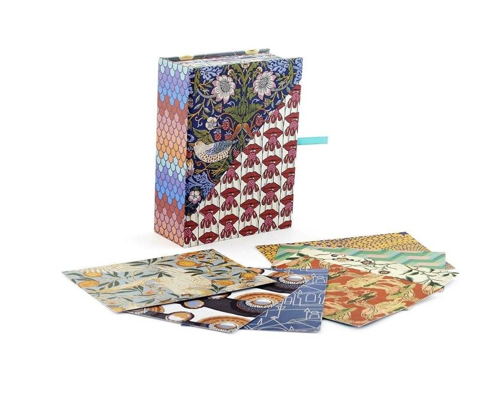 V&A Pattern. 100 Postcards фото книги 2