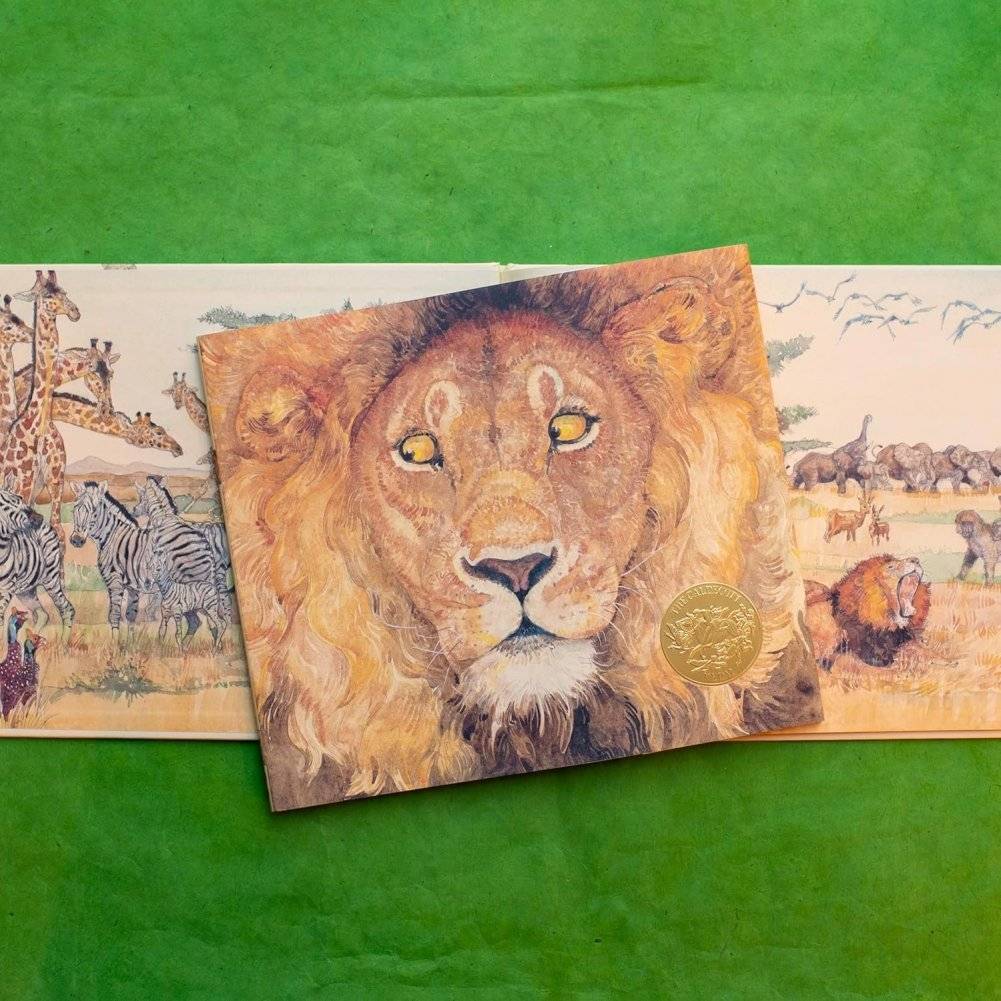 The Lion & the Mouse фото книги 4