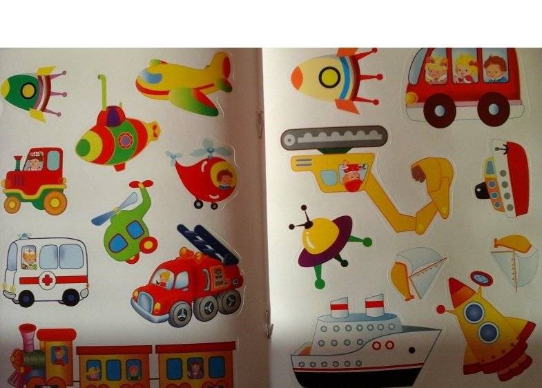 Транспорт. Развивающая книжка с наклейками фото книги 3