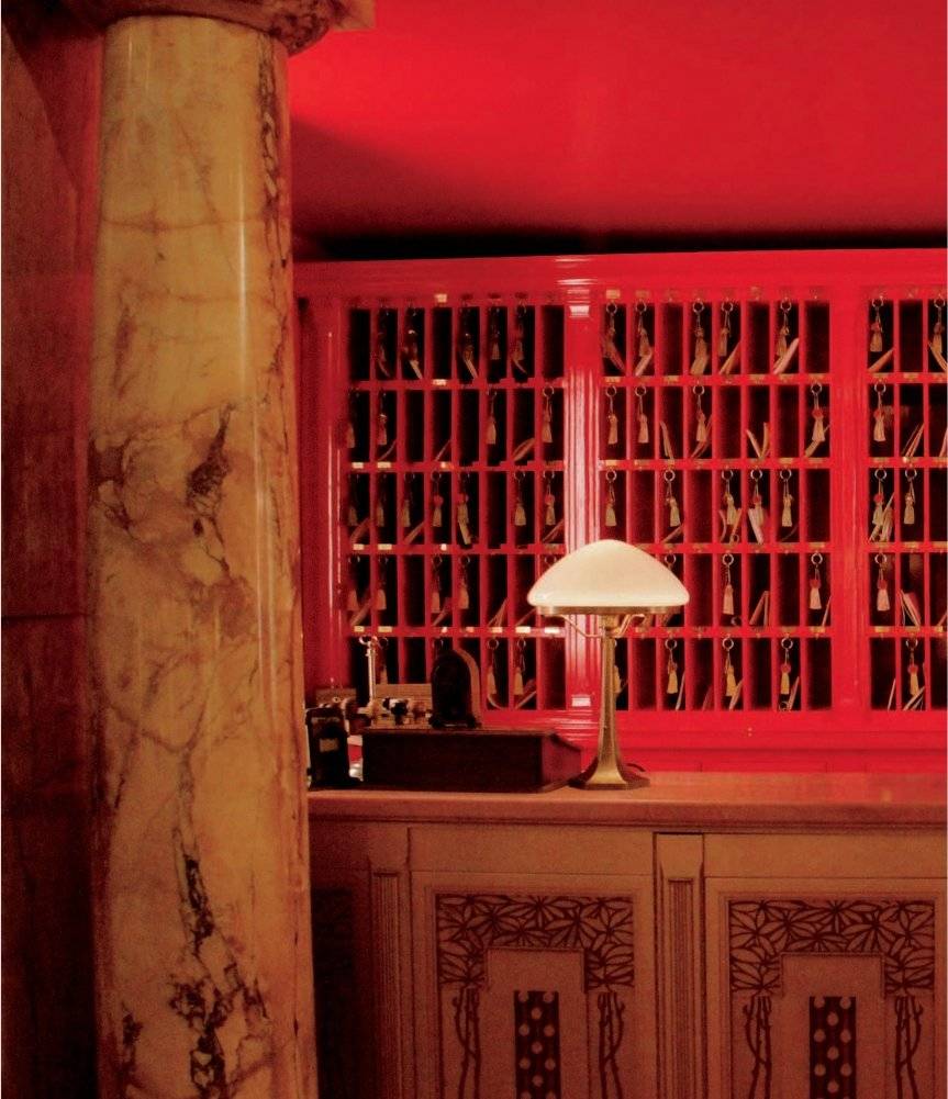 Отель "Гранд Будапешт". Иллюстрированная история создания меланхоличной комедии о потерянном мире фото книги 15