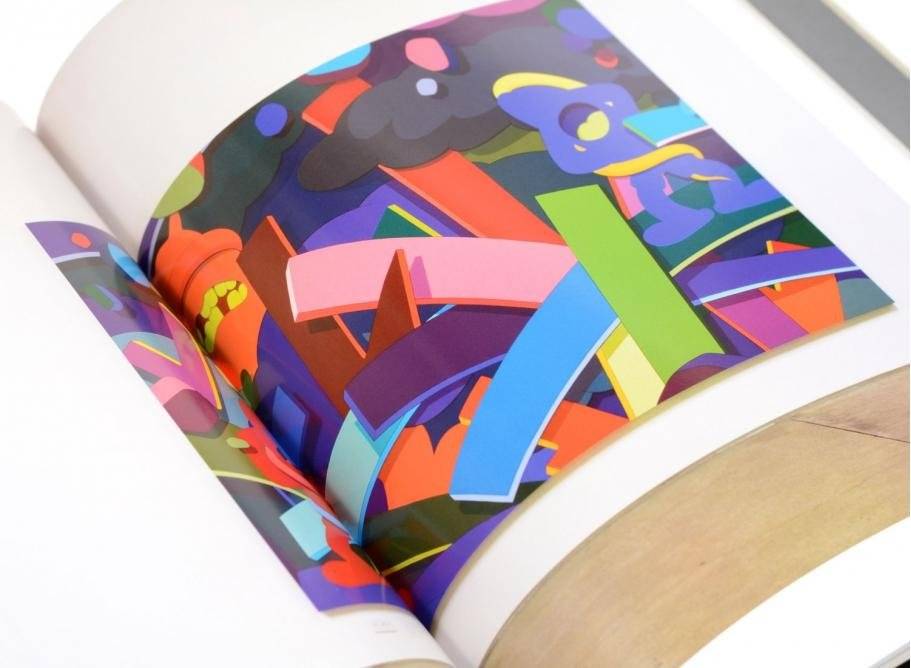 Kaws; monica ramirez-montagut. фото книги 4