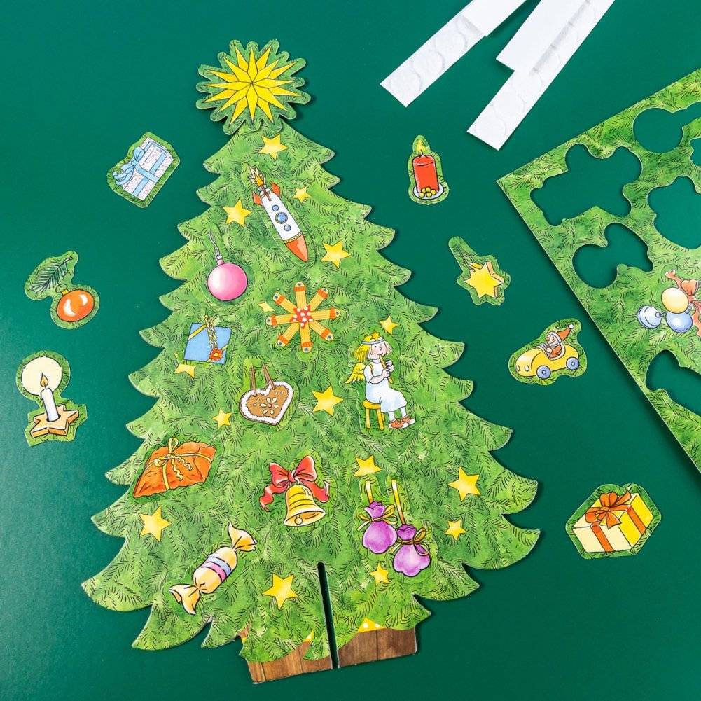 Наряжаем ёлку с Конни и Якобом. Новогодняя игра для малышей фото книги 3