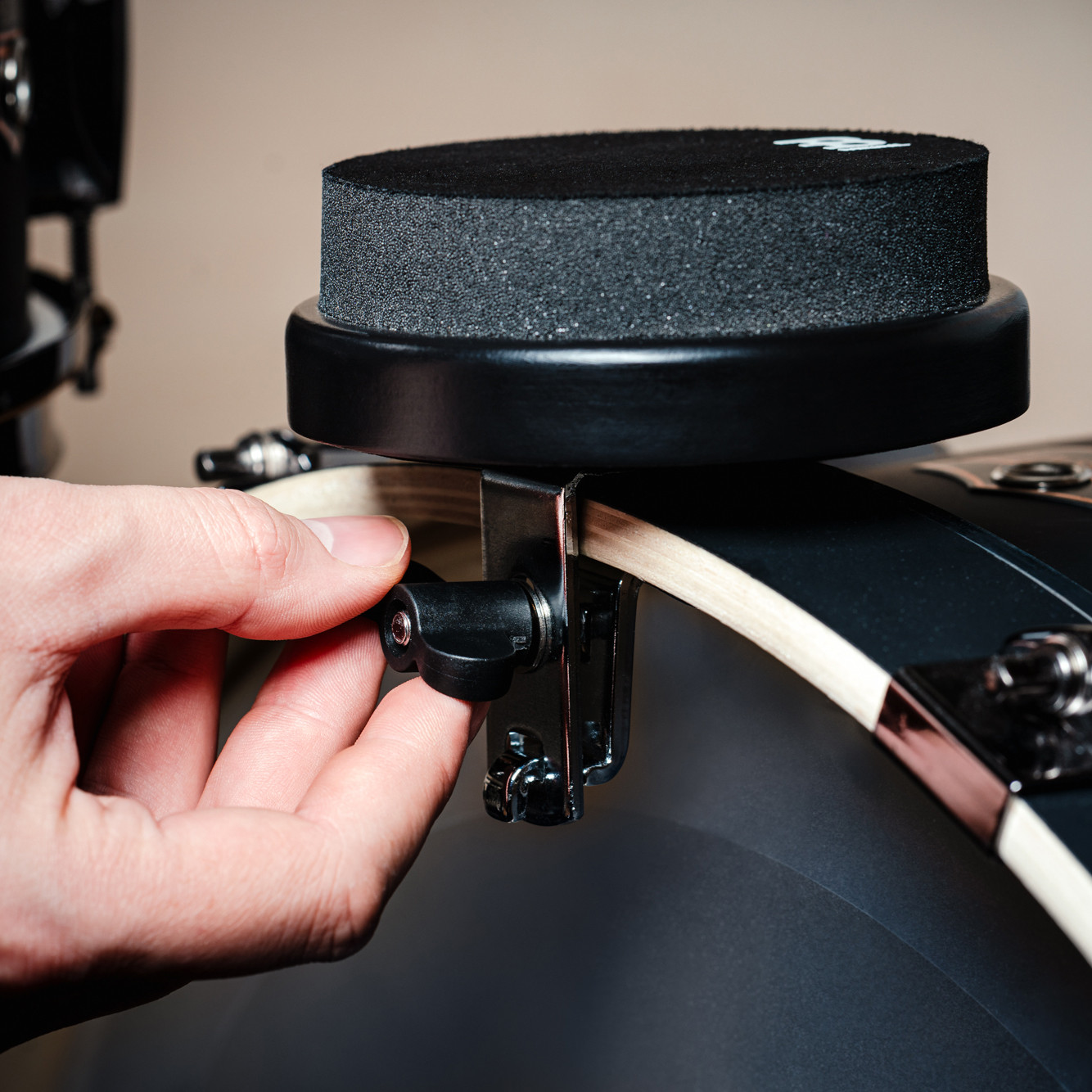 MEINL Cymbals 4" Bass Drum Mounted Pad - Black
 (MBDMP4BK)