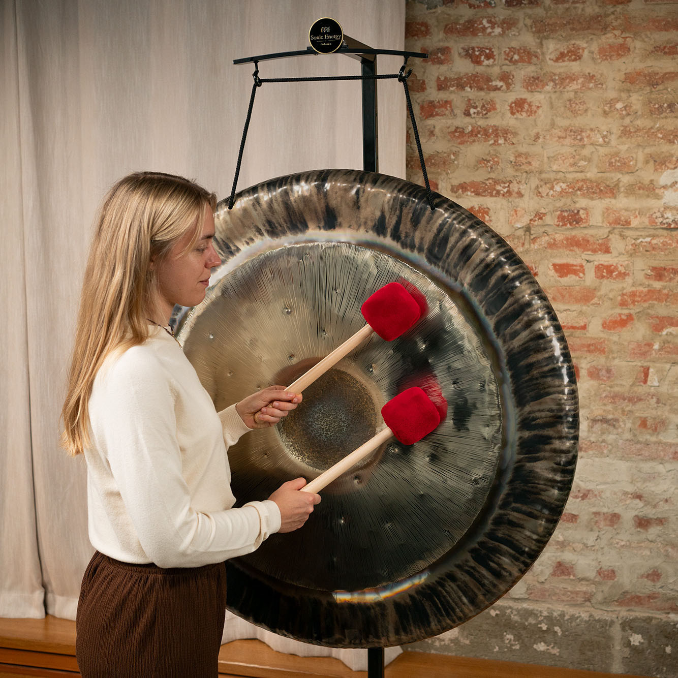 Meinl Sonic Energy Symphonic Tam Tam - 40" + Cover & Gloves (TT40)