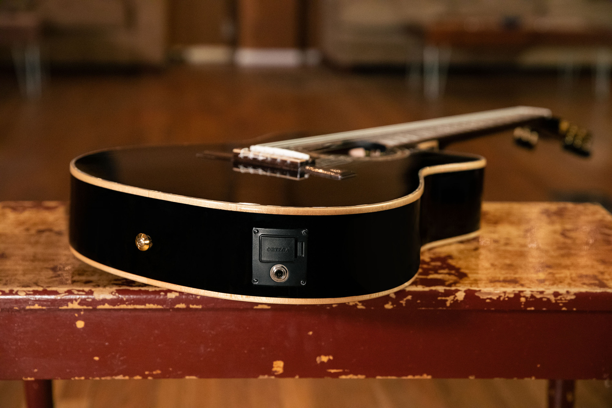 RCE138-T4BK__cffd3da6-d8e5-47ca-b561-aa5ae7d70887