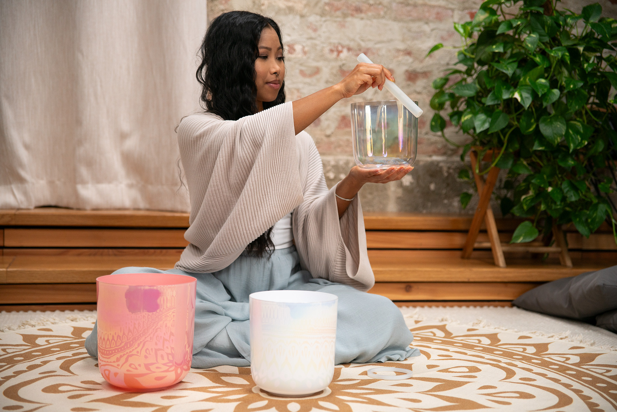 Meinl Sonic Energy 3-teiliges Essence Crystal Singing Bowl Set, E4 / H3 / G3, 440 Hz (ECSBSETEBG)