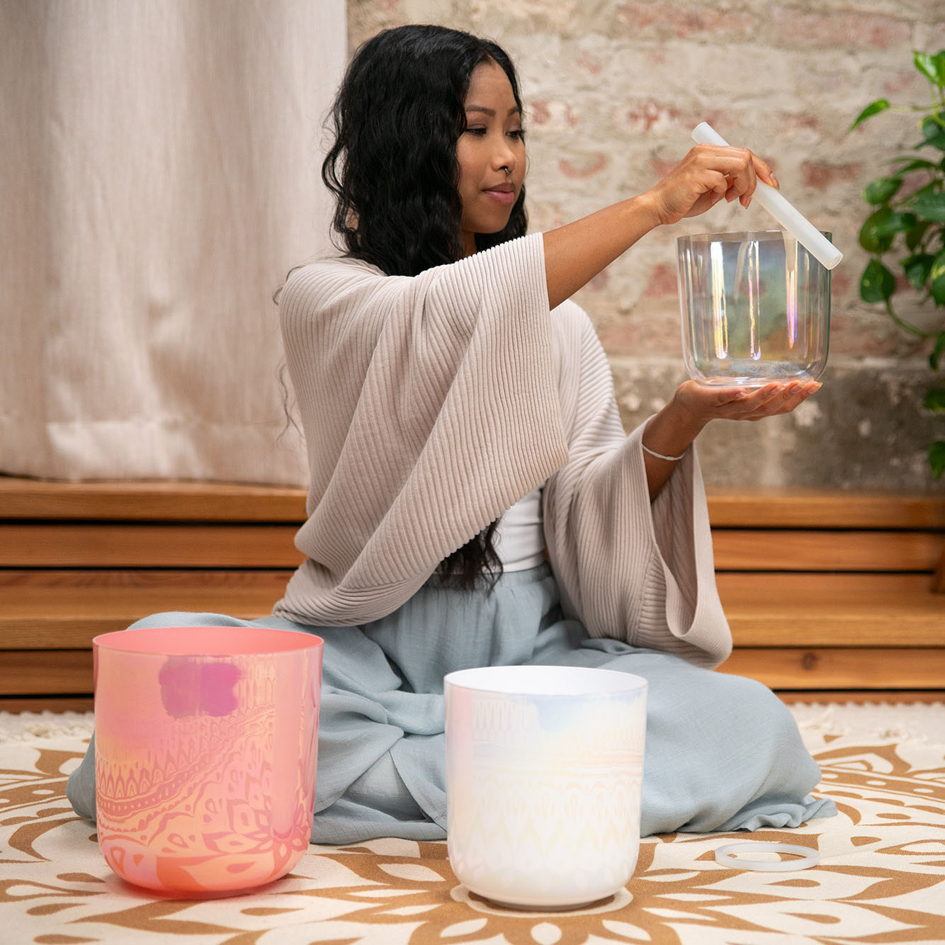 Meinl Sonic Energy 3-piece Essence Crystal Singing Bowl Set, E4 / B3 / G3, 440 Hz (ECSBSETEBG)