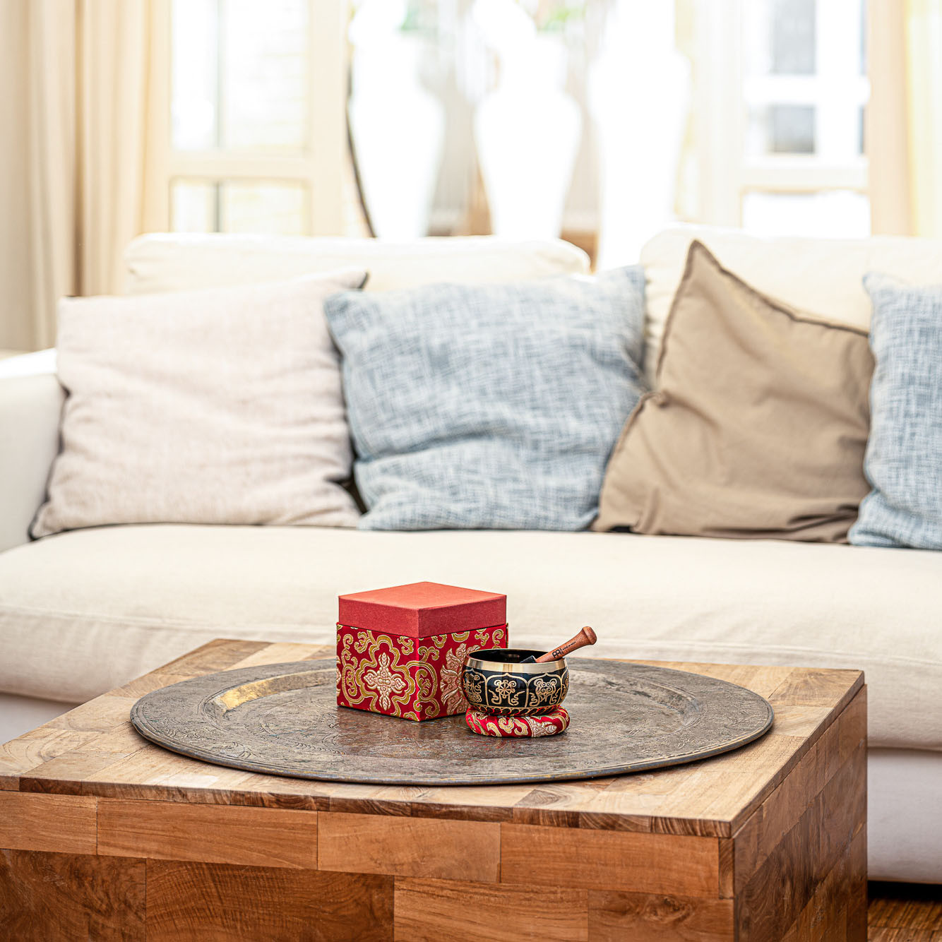 Meinl Sonic Energy Ornamental Series Singing Bowl - 400g - Red (SB-OR-400-R)