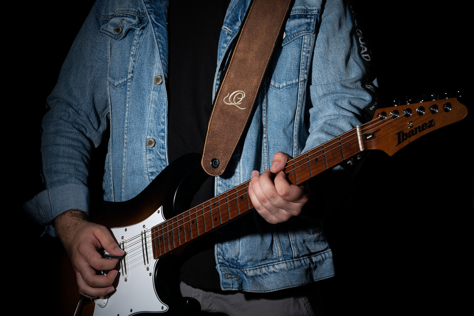ORTEGA Genuine-Leather Guitar-Strap - Sand Blasted Rock (OSAR-7)