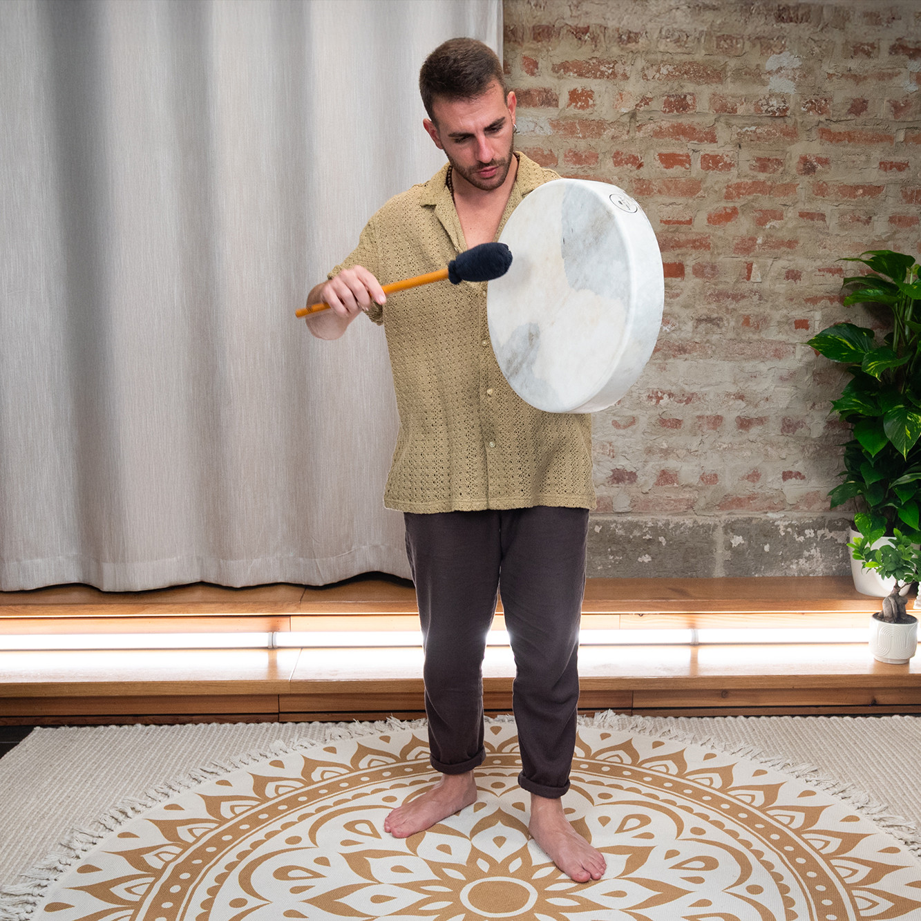 Meinl Sonic Energy Spirit Drum 15.35" - Goat Head - 7 Chakra Gemstones (SD15LBCHA)