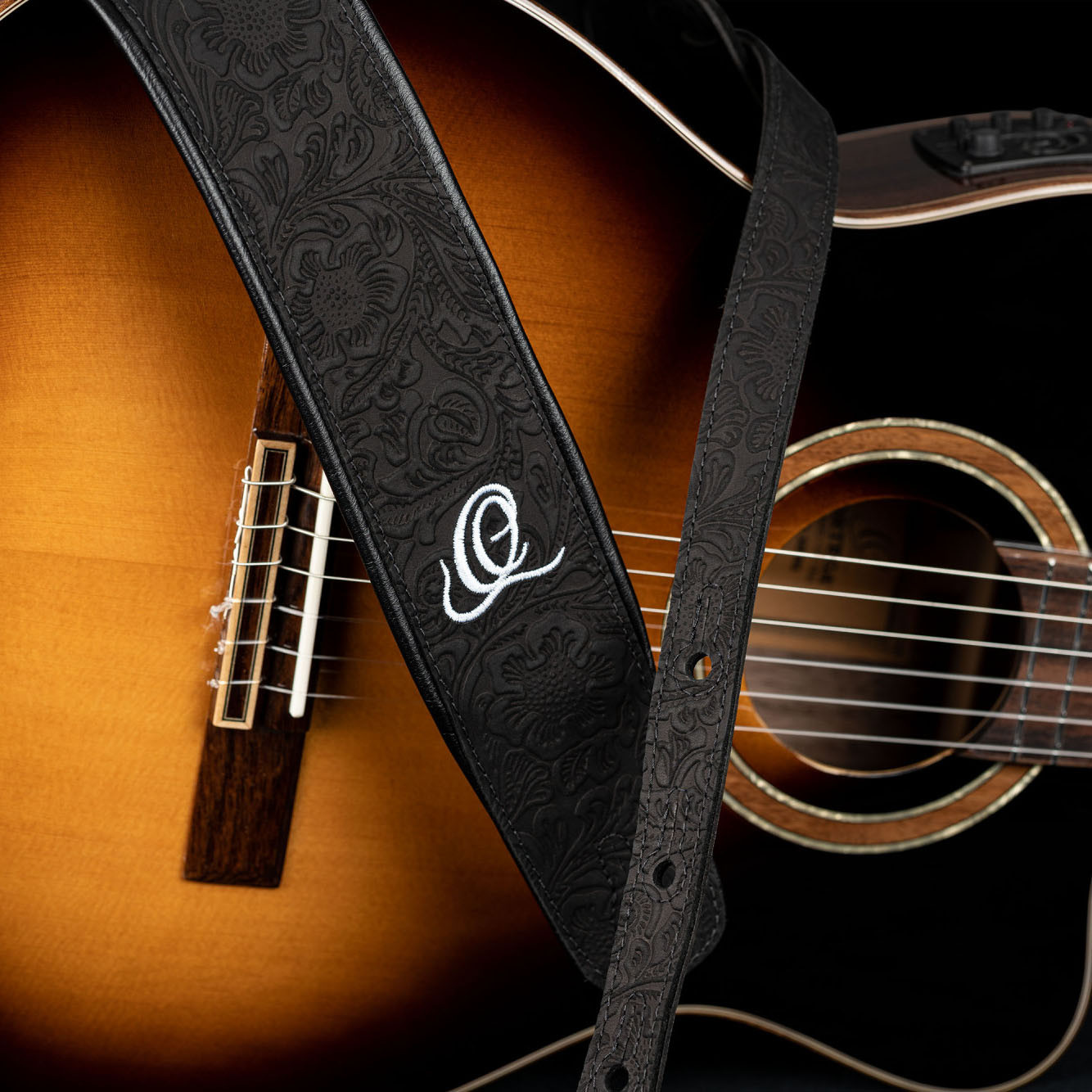 ORTEGA Genuine-Leather Guitar-Strap - Byzantine Black (OSBY-1)