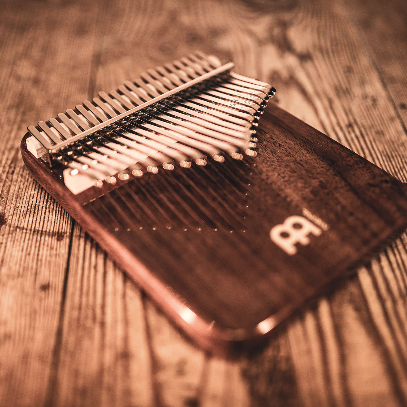 Meinl Sonic Energy Solid Kalimba, 21 Töne, schwarze Walnuss (KL2101S)