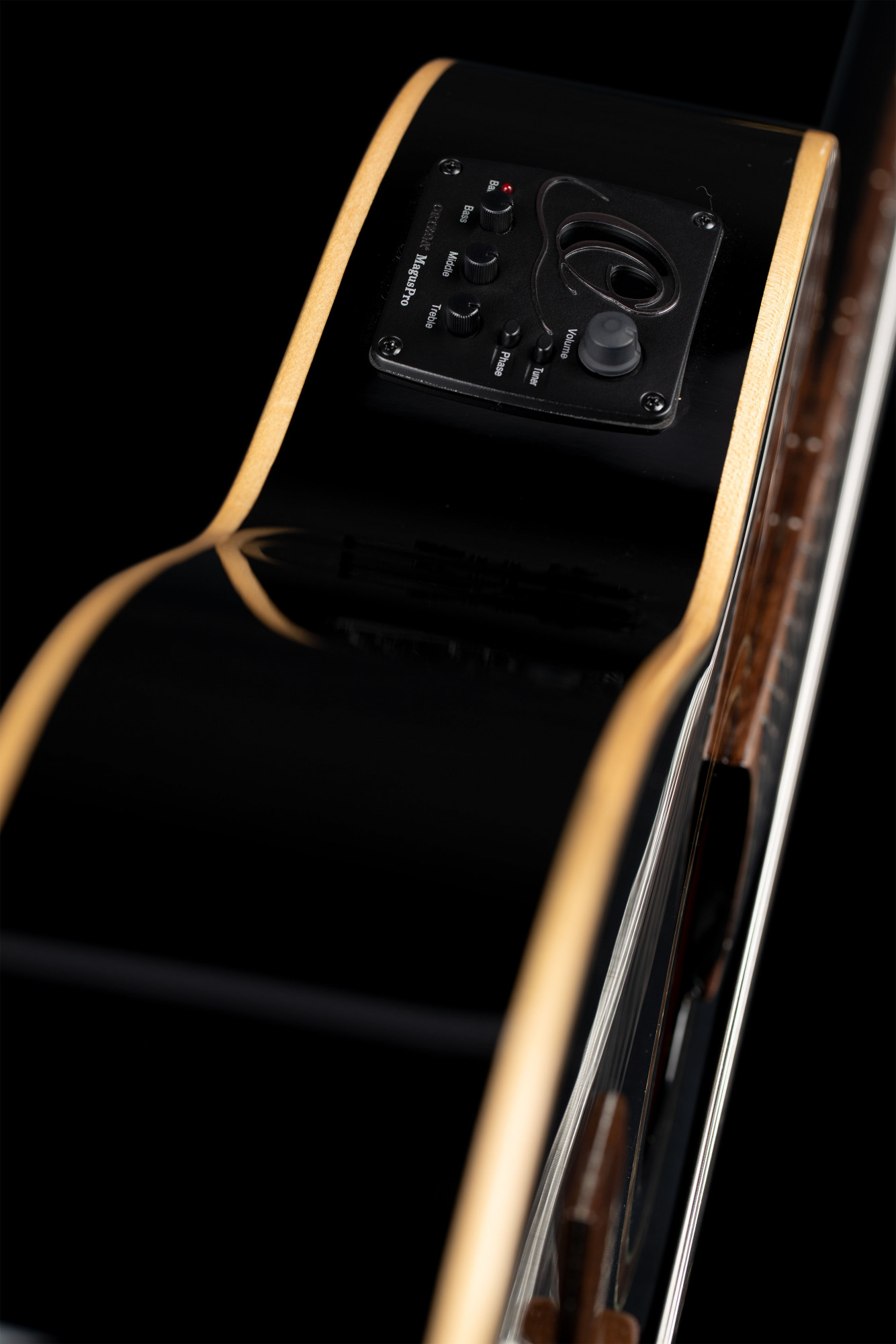 RCE138-T4BK__60c71404-c919-4e13-81fa-d5ce8a50782b