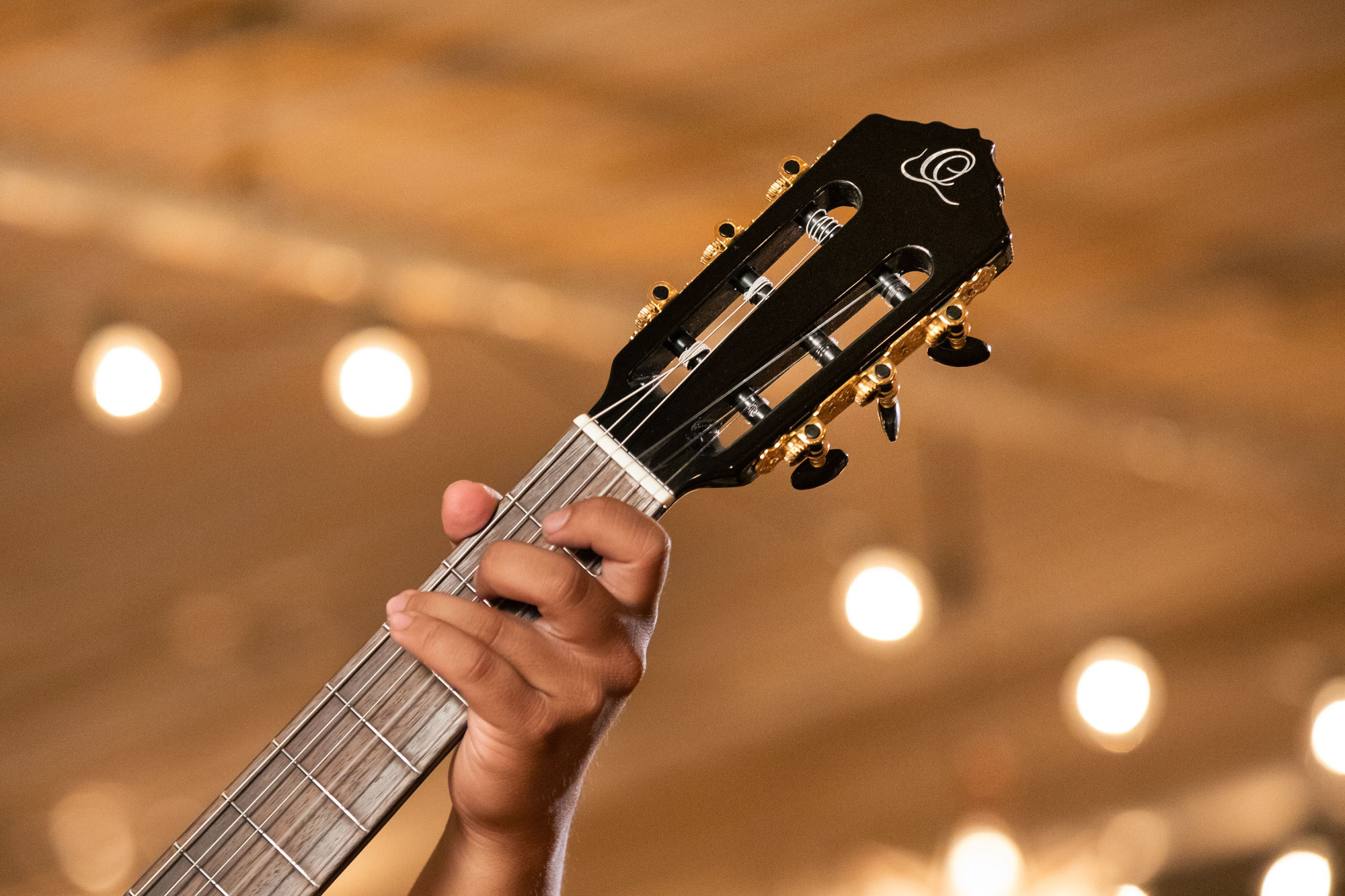 RCE138-T4BK__2dd1a5ab-dfc4-4eb0-aaec-2c6836478ee3