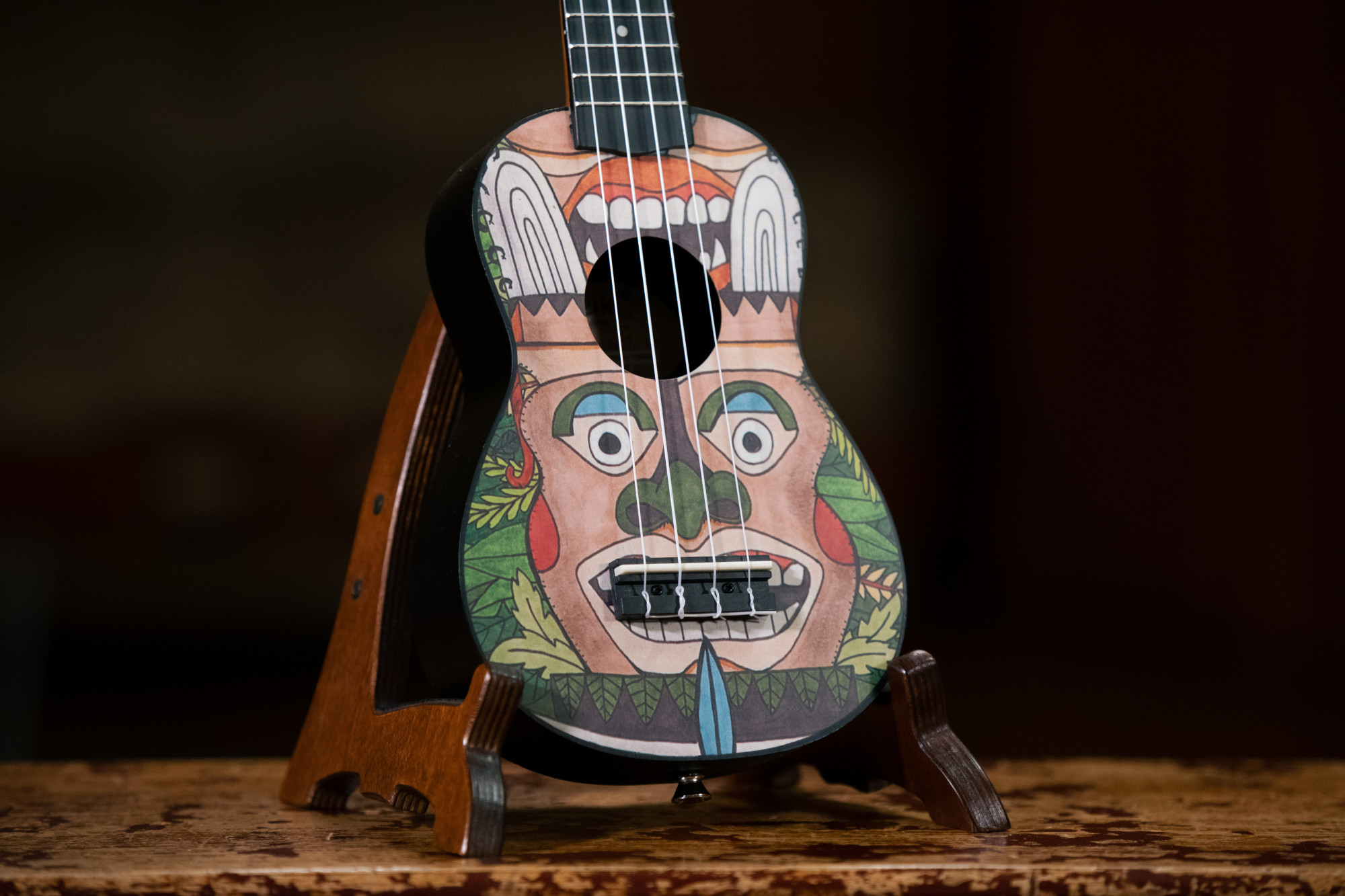 KEIKI K2 Serie Sopran Ukulele Set - Agathis / ABS Totem (K2-TM)