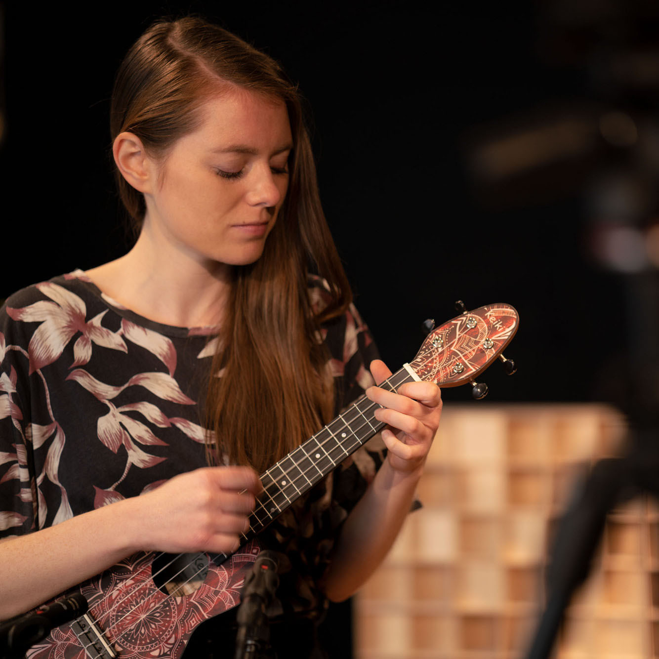 KEIKI K2 Serie Superscale Sopran Ukulele Set - Agathis / Red Kaleidoscope (K2SS-RKC)