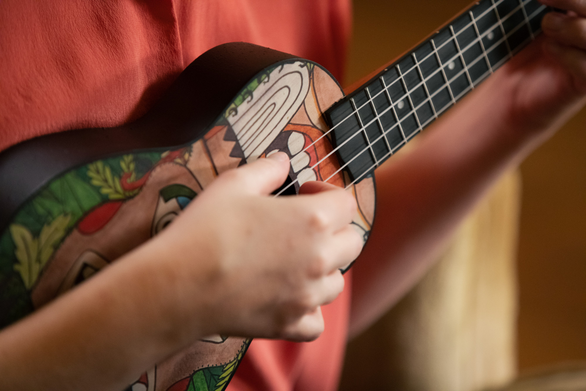 KEIKI K2 Serie Sopran Ukulele Set - Agathis / ABS Totem (K2-TM)