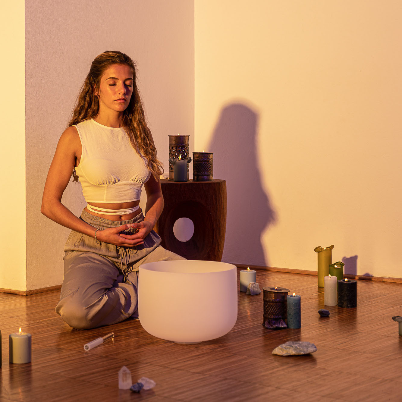 Meinl Sonic Energy 13" white-frosted Crystal Singing Bowl D4, 432 Hz, Sakralchakra (CSB13D)