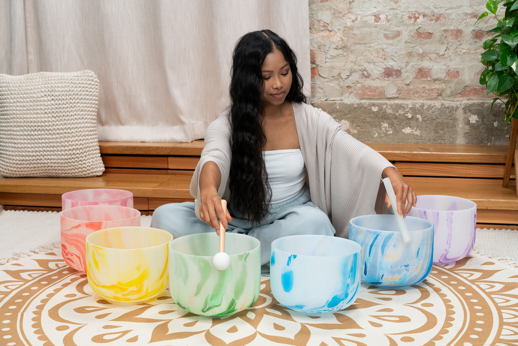 Meinl Sonic Energy 7-piece Marble Crystal Singing Bowl Chakra Set, B4, A4, G4, F4, E4, D4, C4, 432 Hz (MCSBSETCHA)